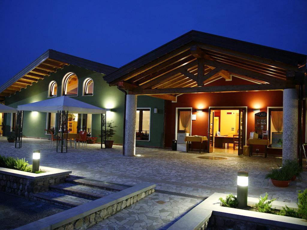 Hotel Gelindo Dei Magredi Vivaro Esterno foto